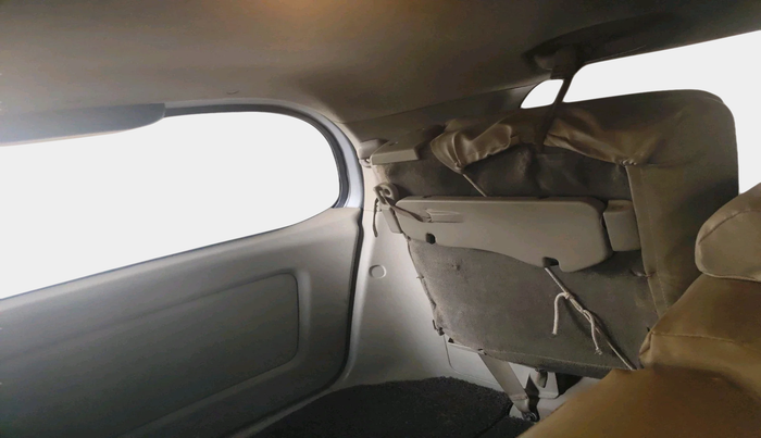 2014 Toyota Innova 2.5 VX 8 STR, Diesel, Manual, 1,43,057 km, interior