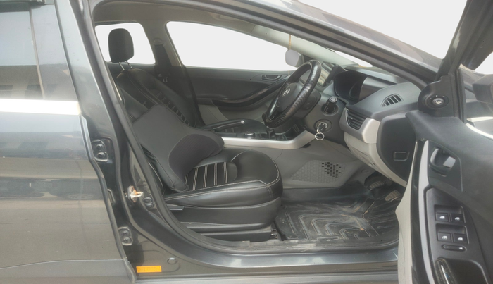 2018 Tata NEXON XM PETROL, Petrol, Manual, 59,897 km, interior