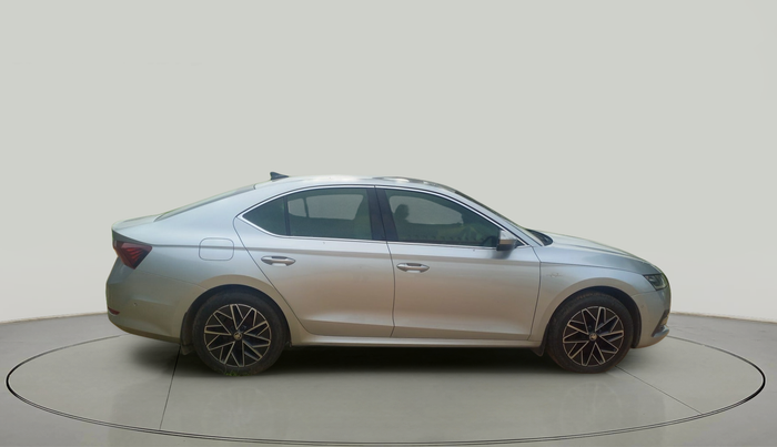 2021 Skoda Octavia L&K 2.0 AT, Petrol, Automatic, 27,725 km, exterior