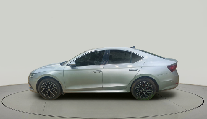 2021 Skoda Octavia L&K 2.0 AT, Petrol, Automatic, 27,725 km, exterior