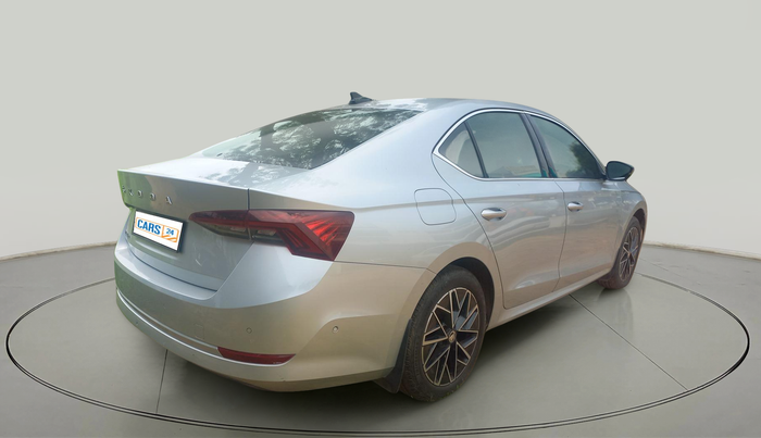 2021 Skoda Octavia L&K 2.0 AT, Petrol, Automatic, 27,725 km, exterior