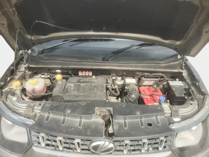 2019 Mahindra Kuv100 K8 6 STR, Petrol, Manual, 70,000 km, exterior