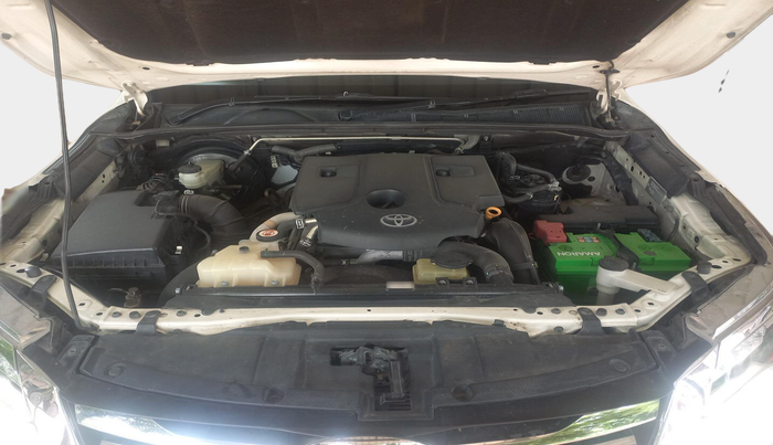 2017 Toyota Fortuner 2.8 4X2 AT, Diesel, Automatic, 99,540 km, exterior