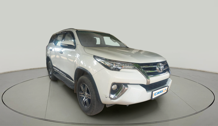 2017 Toyota Fortuner 2.8 4X2 AT, Diesel, Automatic, 99,540 km, exterior