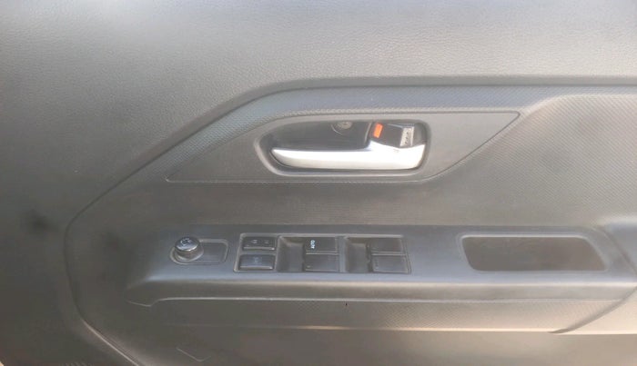 2019 Maruti New Wagon-R VXI 1.2, Petrol, Manual, 2,75,876 km, interior