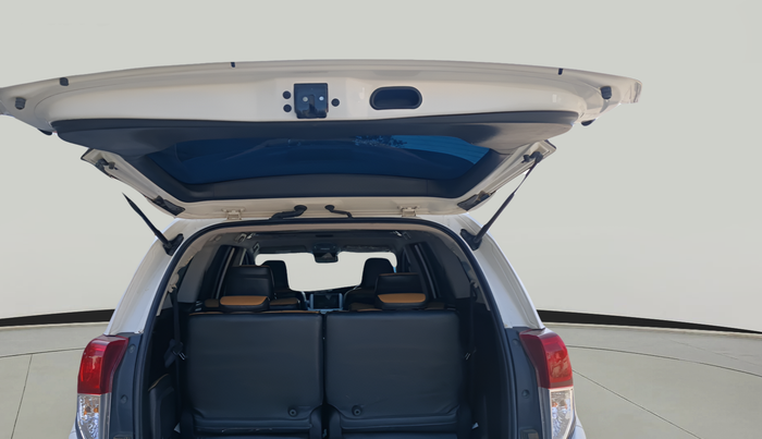 2022 Toyota Innova Crysta 2.4 VX 7 STR, Diesel, Manual, 1,12,551 km, exterior