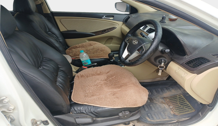 2012 Hyundai Verna FLUIDIC 1.6 CRDI SX, Diesel, Manual, 1,74,711 km, interior
