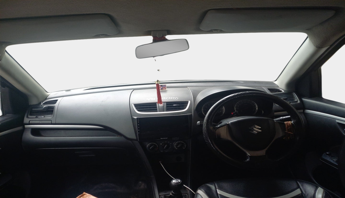 2015 Maruti Swift VXI, Petrol, Manual, 1,43,124 km, interior