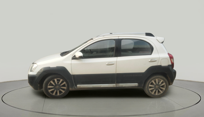 2014 Toyota Etios CROSS 1.4 VD, Diesel, Manual, 1,22,894 km, exterior