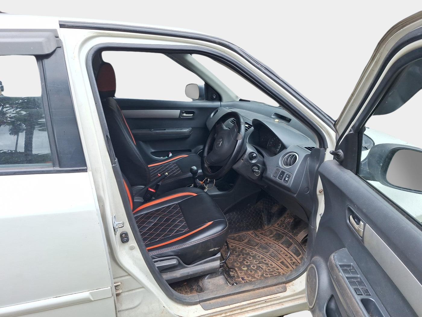 2011 Maruti Swift VDI, Diesel, Manual, 1,69,939 km, interior