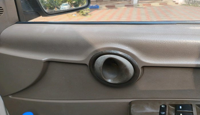 2013 Mahindra Xylo D2, Diesel, Manual, 1,63,291 km, interior