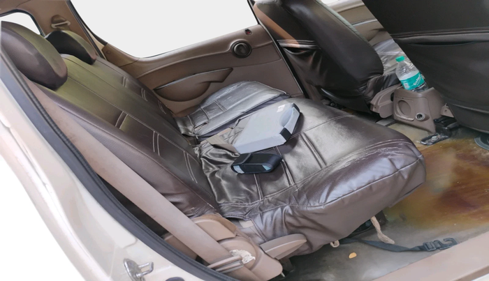 2013 Mahindra Xylo D2, Diesel, Manual, 1,63,291 km, interior