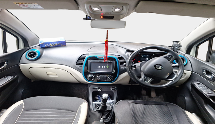 2017 Renault Captur RXT DIESEL DUAL TONE, Diesel, Manual, 47,500 km, interior