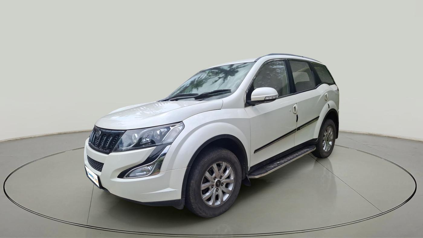 2015 Mahindra XUV500 W8, Diesel, Manual, 73,147 km, exterior