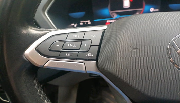 2022 Volkswagen TAIGUN TOPLINE 1.0 TSI MT, Petrol, Manual, 65,402 km, interior