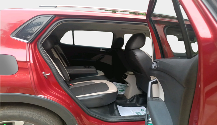 2022 Volkswagen TAIGUN TOPLINE 1.0 TSI MT, Petrol, Manual, 65,402 km, interior