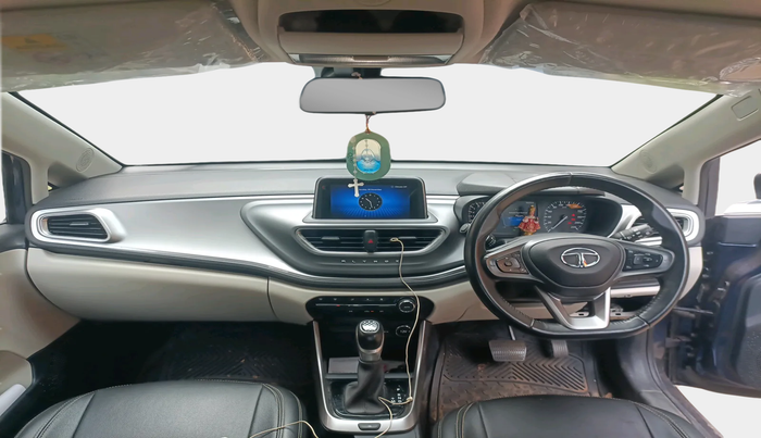 2023 Tata ALTROZ XZA, Petrol, Automatic, 35,306 km, interior