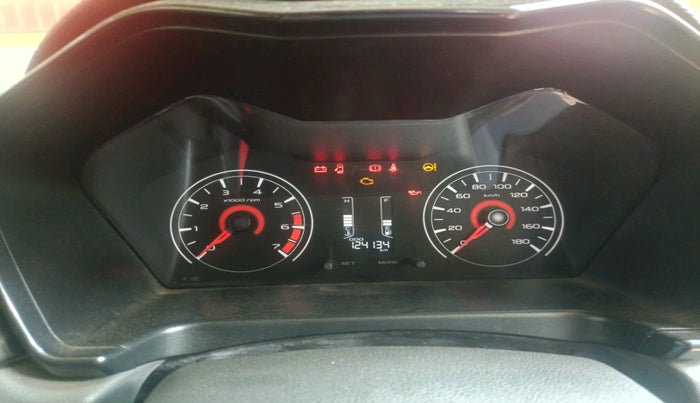 2019 Mahindra KUV 100 NXT K2+ P 6 STR, CNG, Manual, 1,24,134 km, interior