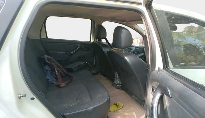 2015 Renault Duster 85 PS RXE DIESEL, Diesel, Manual, 2,53,808 km, interior