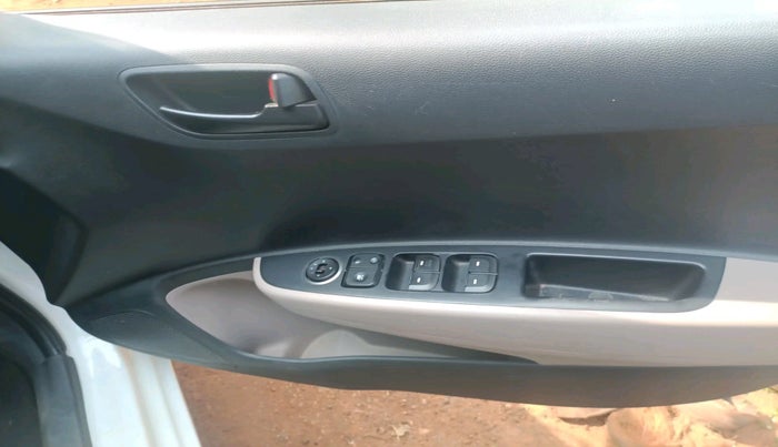 2018 Hyundai Grand i10 MAGNA 1.2 KAPPA VTVT, Petrol, Manual, 65,349 km, interior