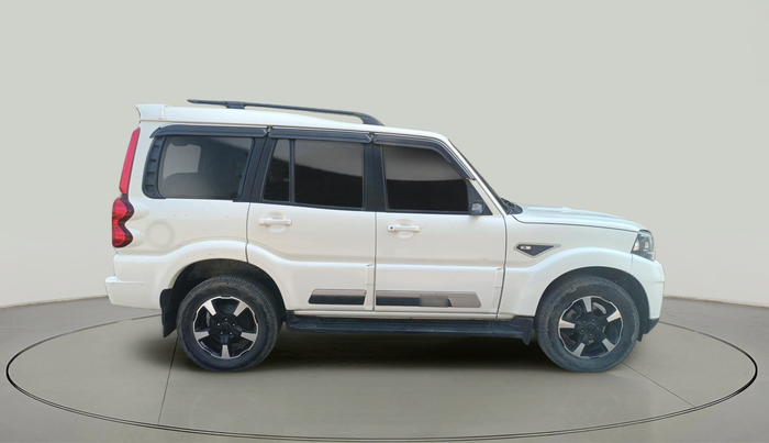 2022 Mahindra SCORPIO CLASSIC S11 7STR, Diesel, Manual, 82,607 km, exterior
