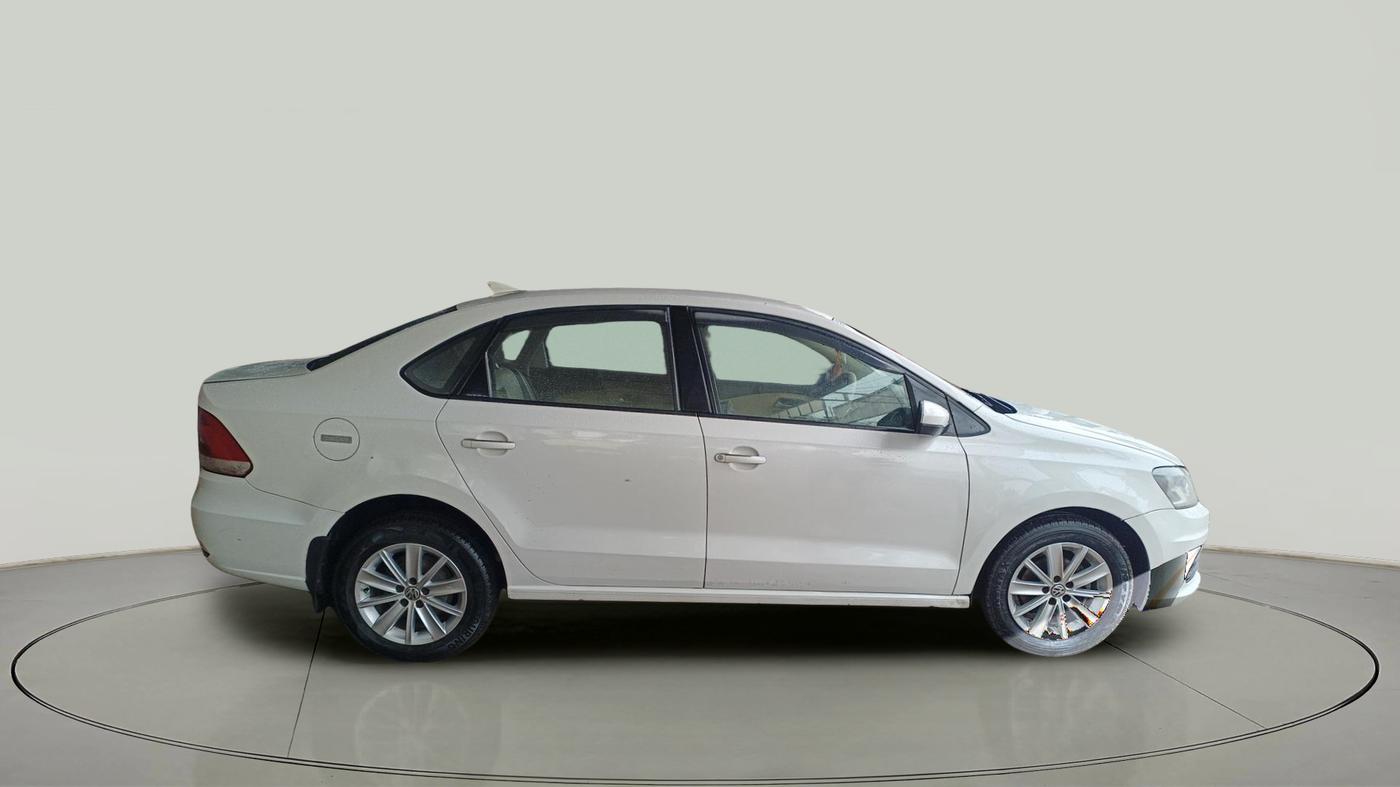 2015 Volkswagen Vento HIGHLINE DIESEL 1.5, Diesel, Manual, 1,56,668 km, exterior