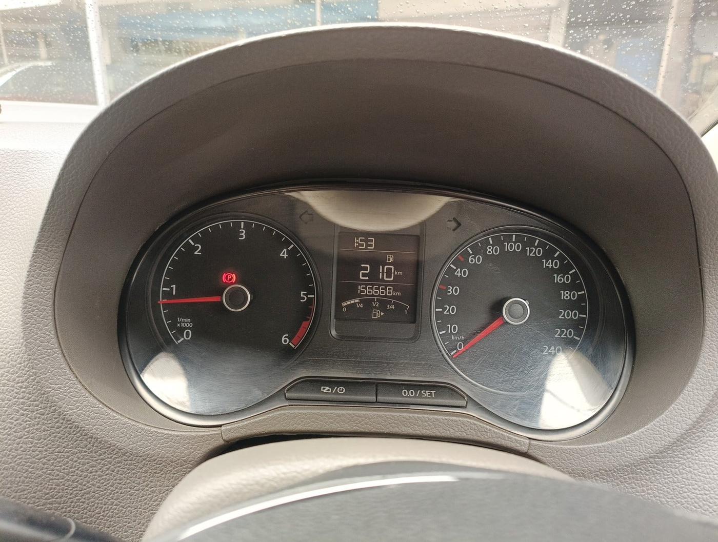 2015 Volkswagen Vento HIGHLINE DIESEL 1.5, Diesel, Manual, 1,56,668 km, interior