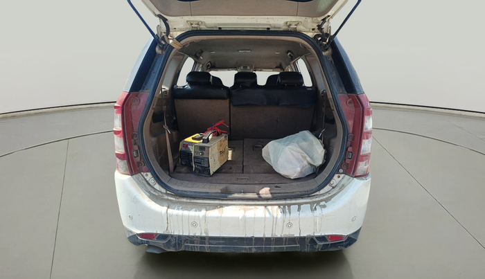 2012 Mahindra XUV500 W8, Diesel, Manual, 1,54,991 km, exterior