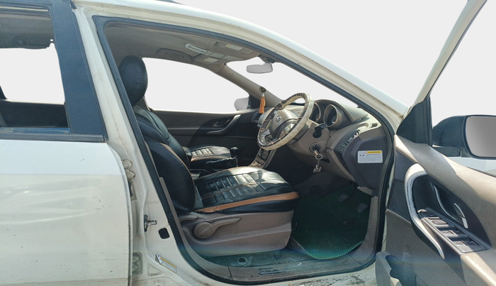 2012 Mahindra XUV500 W8, Diesel, Manual, 1,54,991 km, interior