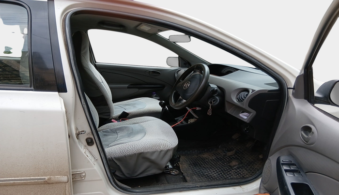 2011 Toyota Etios G, Petrol, Manual, 1,33,107 km, interior
