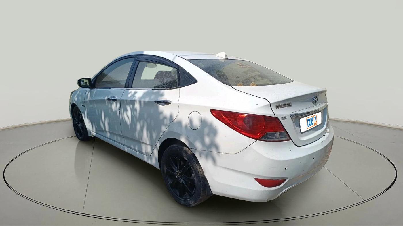 2012 Hyundai Verna FLUIDIC 1.6 CRDI SX, Diesel, Manual, 1,43,305 km, exterior