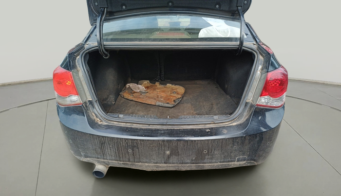 2010 Chevrolet Cruze LTZ, Diesel, Manual, 1,11,797 km, exterior