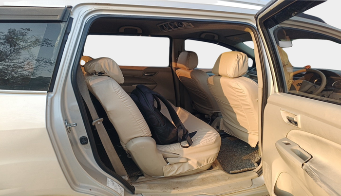 2017 Maruti Ertiga VDI SHVS, Diesel, Manual, 2,16,933 km, interior