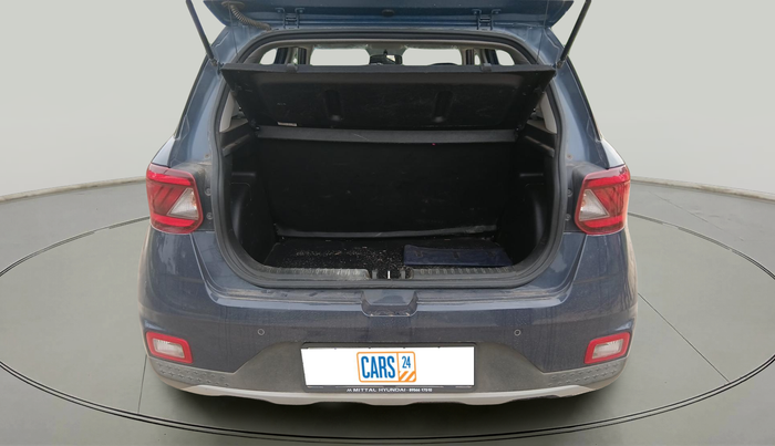 2022 Hyundai VENUE S 1.2, Petrol, Manual, 43,698 km, exterior