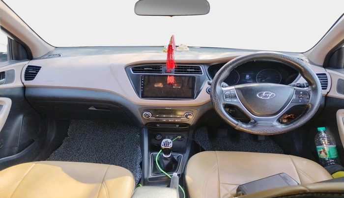 2018 Hyundai Elite i20 ASTA 1.4 CRDI (O), Diesel, Manual, 2,09,921 km, interior