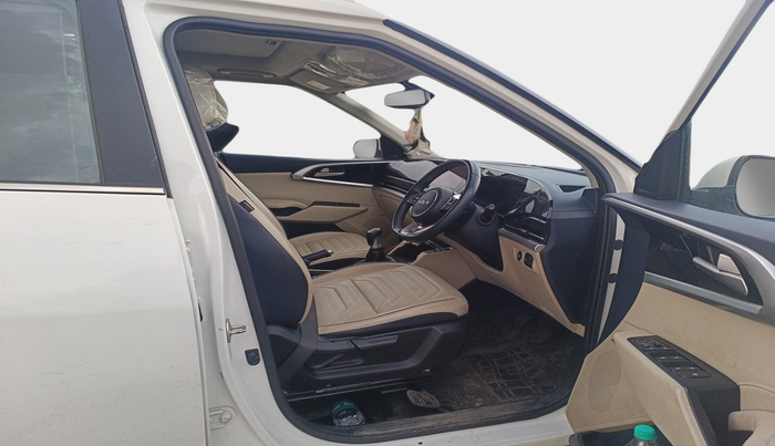 2022 KIA CARENS LUXURY PLUS 1.5 DIESEL 7 STR, Diesel, Manual, 57,912 km, interior