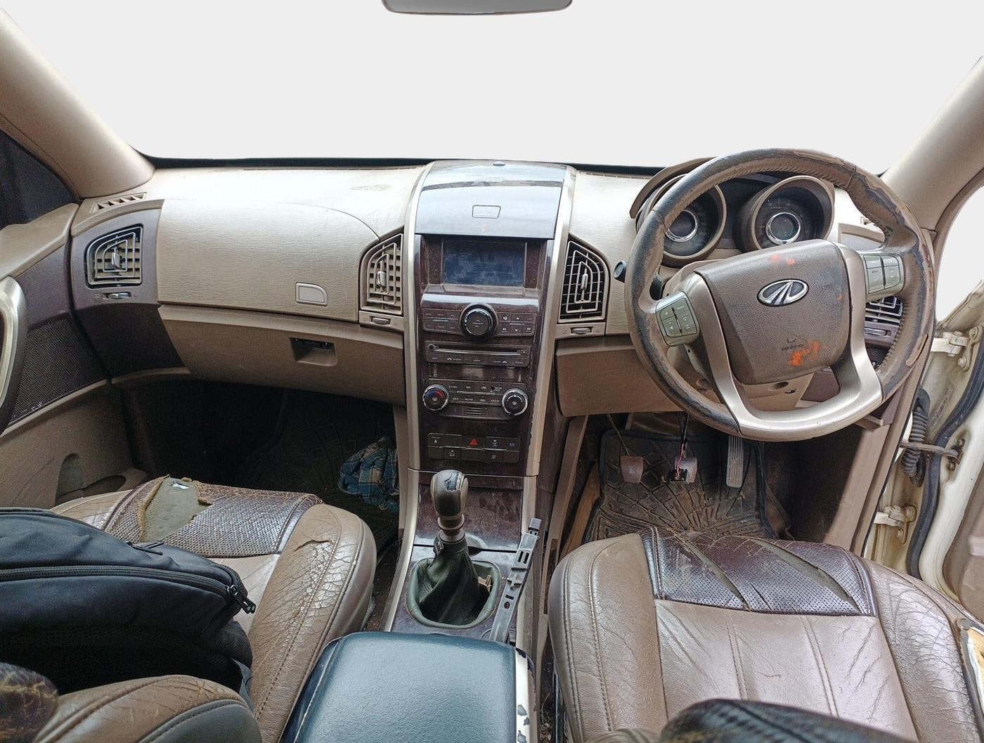 2012 Mahindra XUV500 W8, Diesel, Manual, 75,178 km, interior