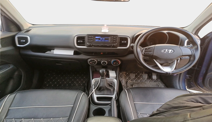 2022 Hyundai VENUE S 1.2, Petrol, Manual, 62,061 km, interior