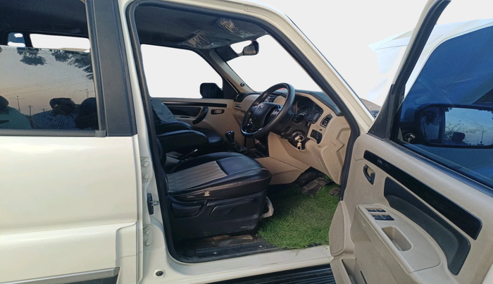 2022 Mahindra SCORPIO CLASSIC S11 7STR, Diesel, Manual, 43,519 km, interior