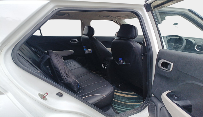 2023 Hyundai VENUE S(O) 1.2, Petrol, Manual, 22,963 km, interior