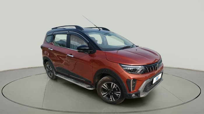 2025 Renault TRIBER Emotion, Petrol, Manual, 7,966 km, exterior