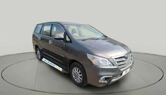2013 Toyota Innova 2.5 VX 8 STR, Diesel, Manual, 3,54,960 km, exterior