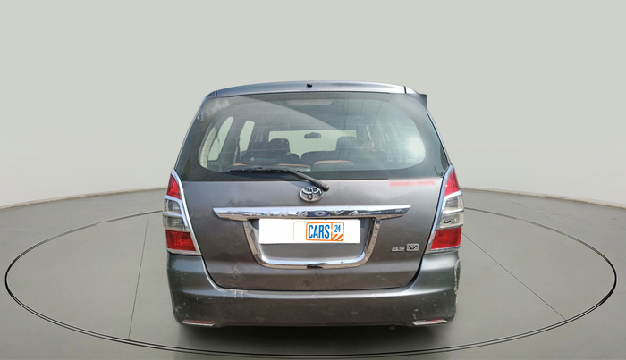 2013 Toyota Innova 2.5 VX 8 STR, Diesel, Manual, 3,54,960 km, exterior