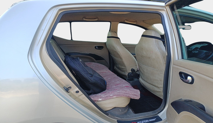 2015 Hyundai i10 SPORTZ 1.1, Petrol, Manual, 79,968 km, interior