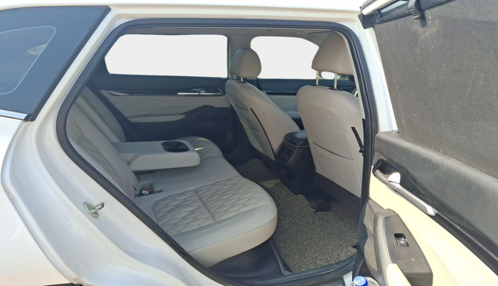 2022 KIA SELTOS HTX 1.5 DIESEL, Diesel, Manual, 1,97,489 km, interior