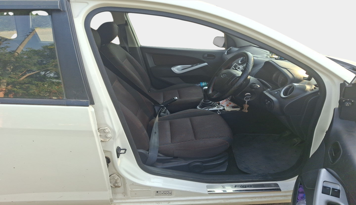 2011 Ford Figo TITANIUM 1.2 PETROL, Petrol, Manual, 74,000 km, interior