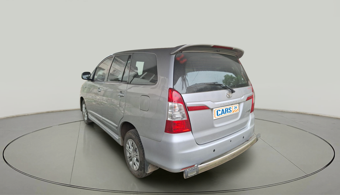 2014 Toyota Innova 2.5 GX 8 STR, Diesel, Manual, 1,11,458 km, exterior