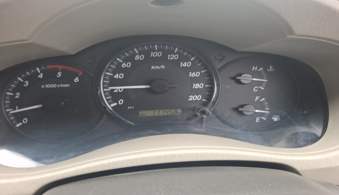2014 Toyota Innova 2.5 GX 8 STR, Diesel, Manual, 1,11,458 km, interior