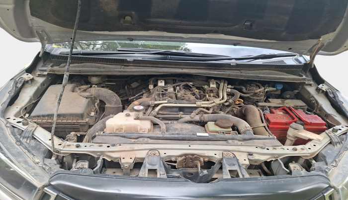 2021 Toyota Innova Crysta 2.4 G 8 STR, Diesel, Manual, 71,873 km, exterior