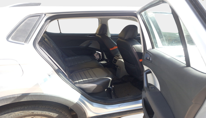 2021 Skoda KUSHAQ AMBITION 1.0L TSI MT, Petrol, Manual, 70,721 km, interior